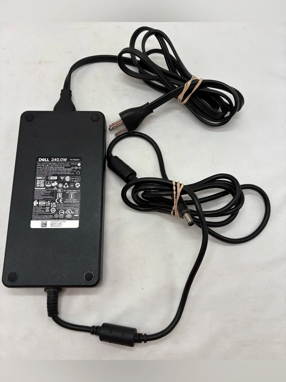 ...Dell 240.0W 19.5V 12.31A Laptop AC Adapter HA240PM190 w/POWER CABLE